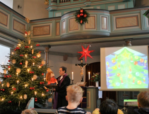 Weihnachtsgottesdienst mit Luci in der evangelischen Kita Arche